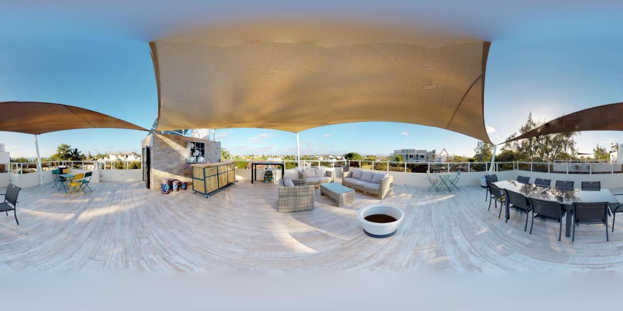 Penthouse - Private Roof Terrace - Sea & Mountain View Apartment Grand Baie Exterior photo
